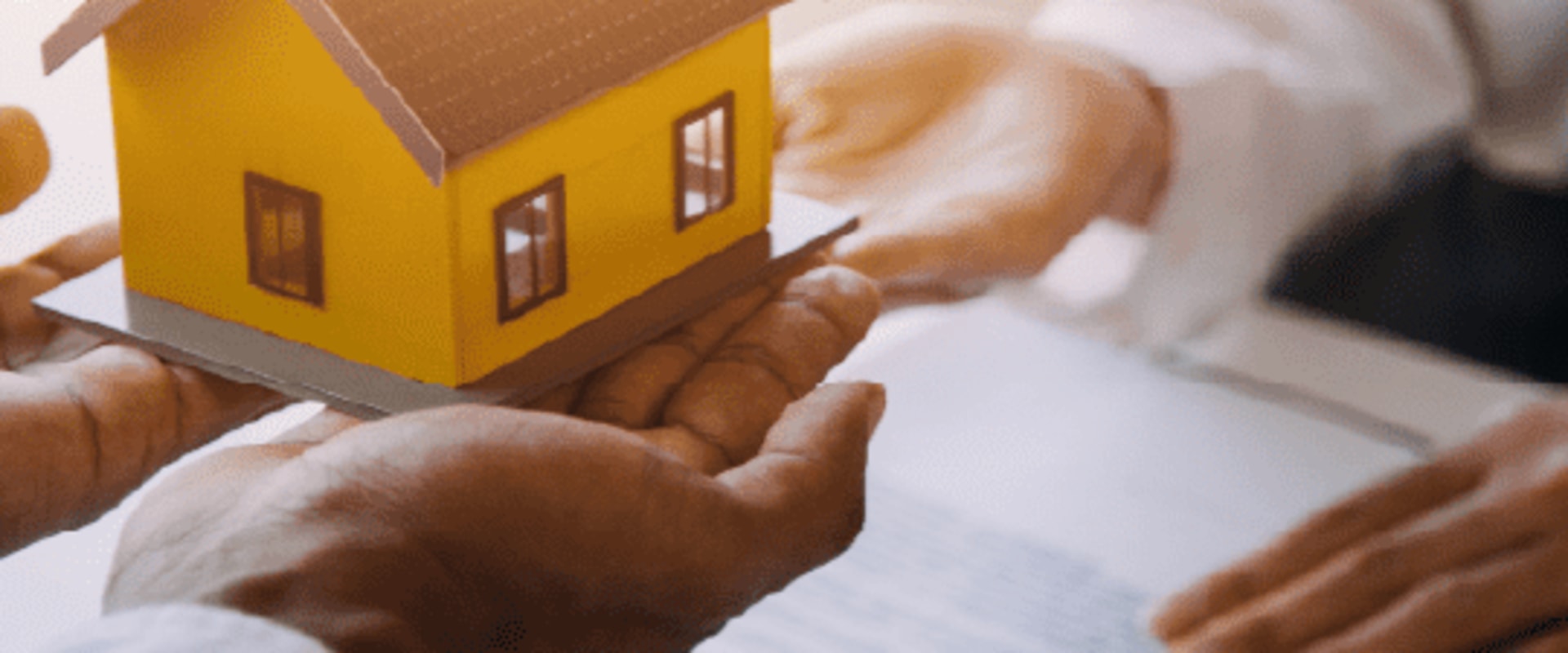 Understanding the Support Offered by Property Rental Services for Landlords